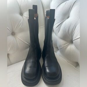 Bottega Veneta Lug Boots Black